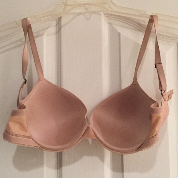 Calvin Klein Women’s Padded Underwire Bra - Picture 7 of 7